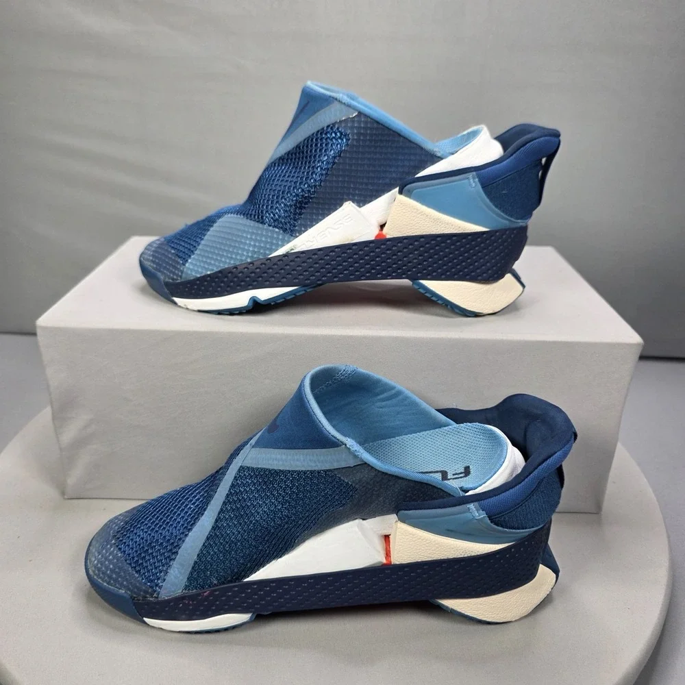 Nike Go FlyEase Mens Size 5 Court Blue Hinged Heel Slip On Shoes Sneakers